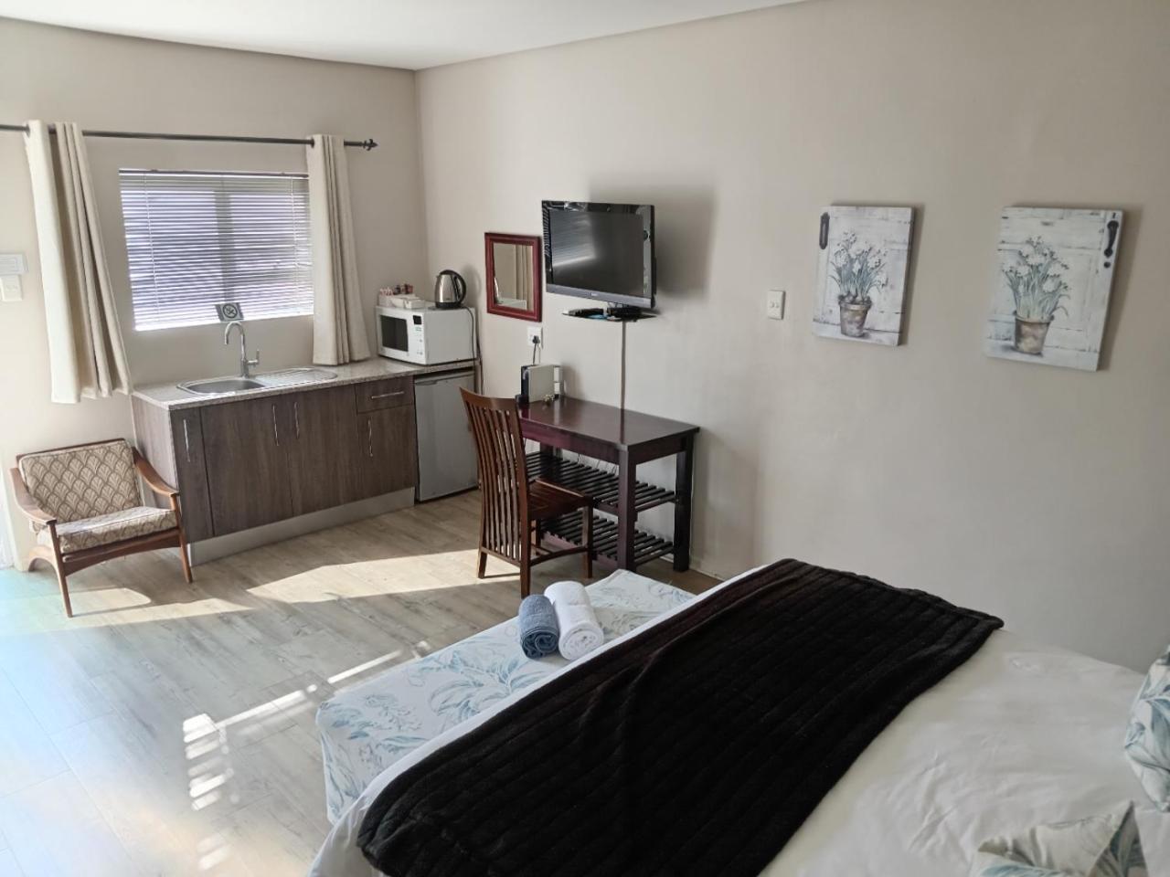 Urban Manor Bed & Breakfast Порт Елизабет Екстериор снимка