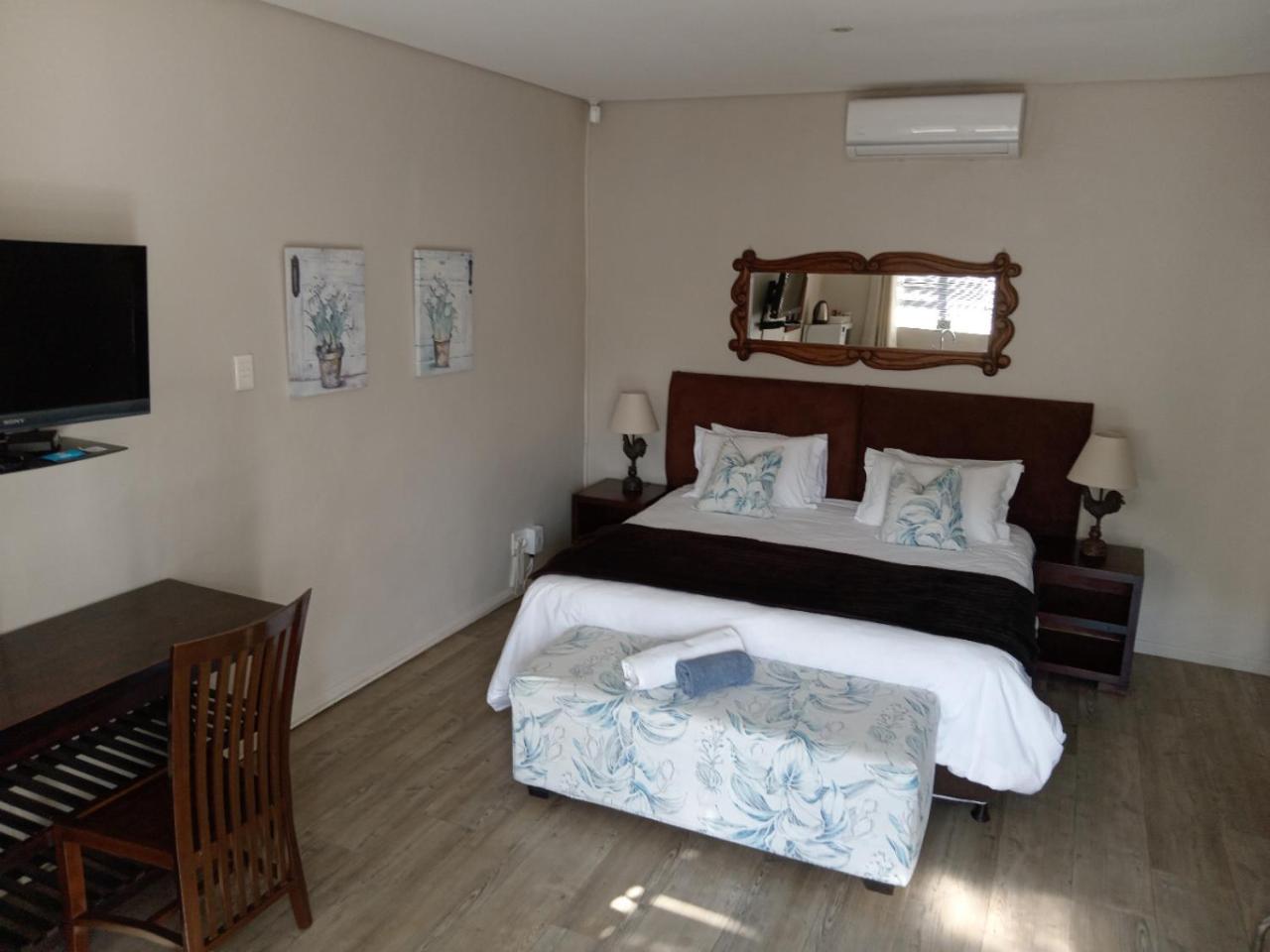 Urban Manor Bed & Breakfast Порт Елизабет Екстериор снимка