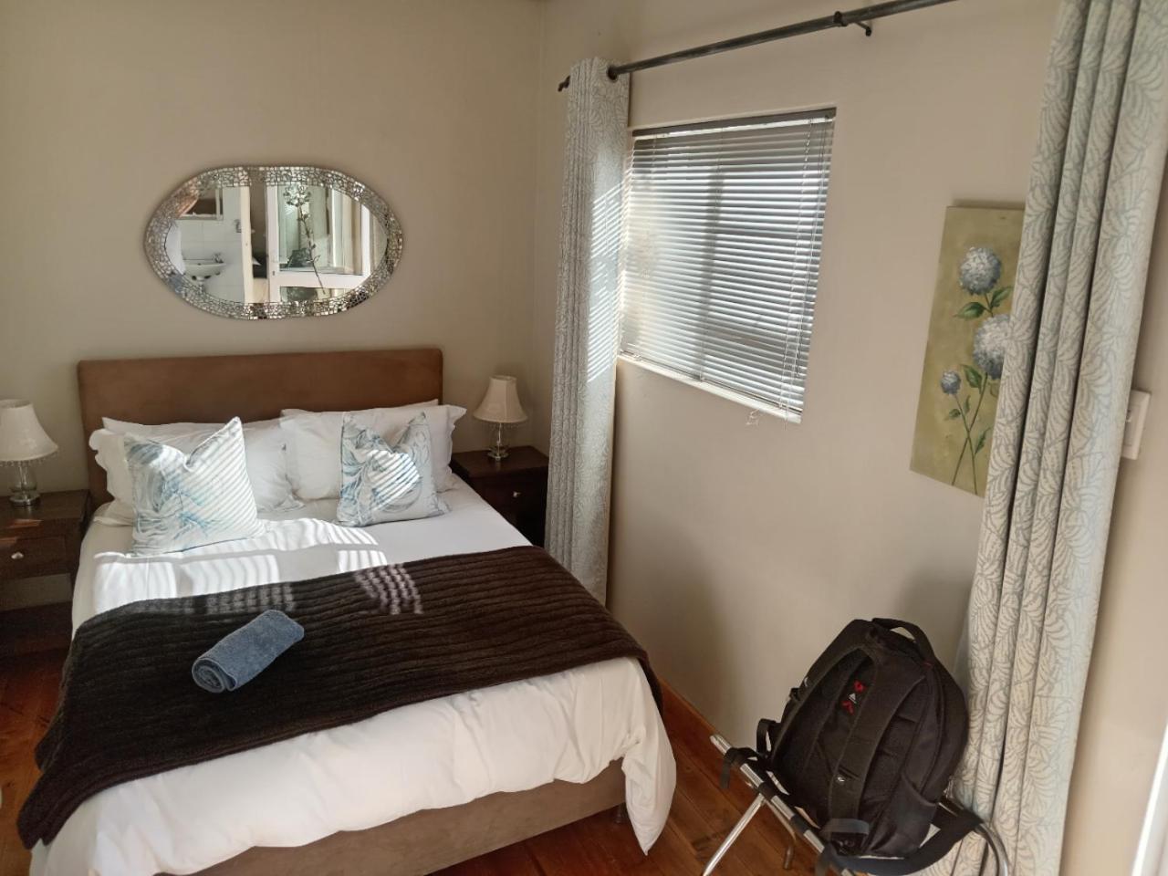 Urban Manor Bed & Breakfast Порт Елизабет Екстериор снимка